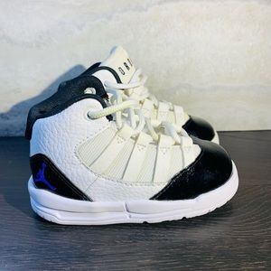 Air Jordan Retro Boys/Girls Size 5C